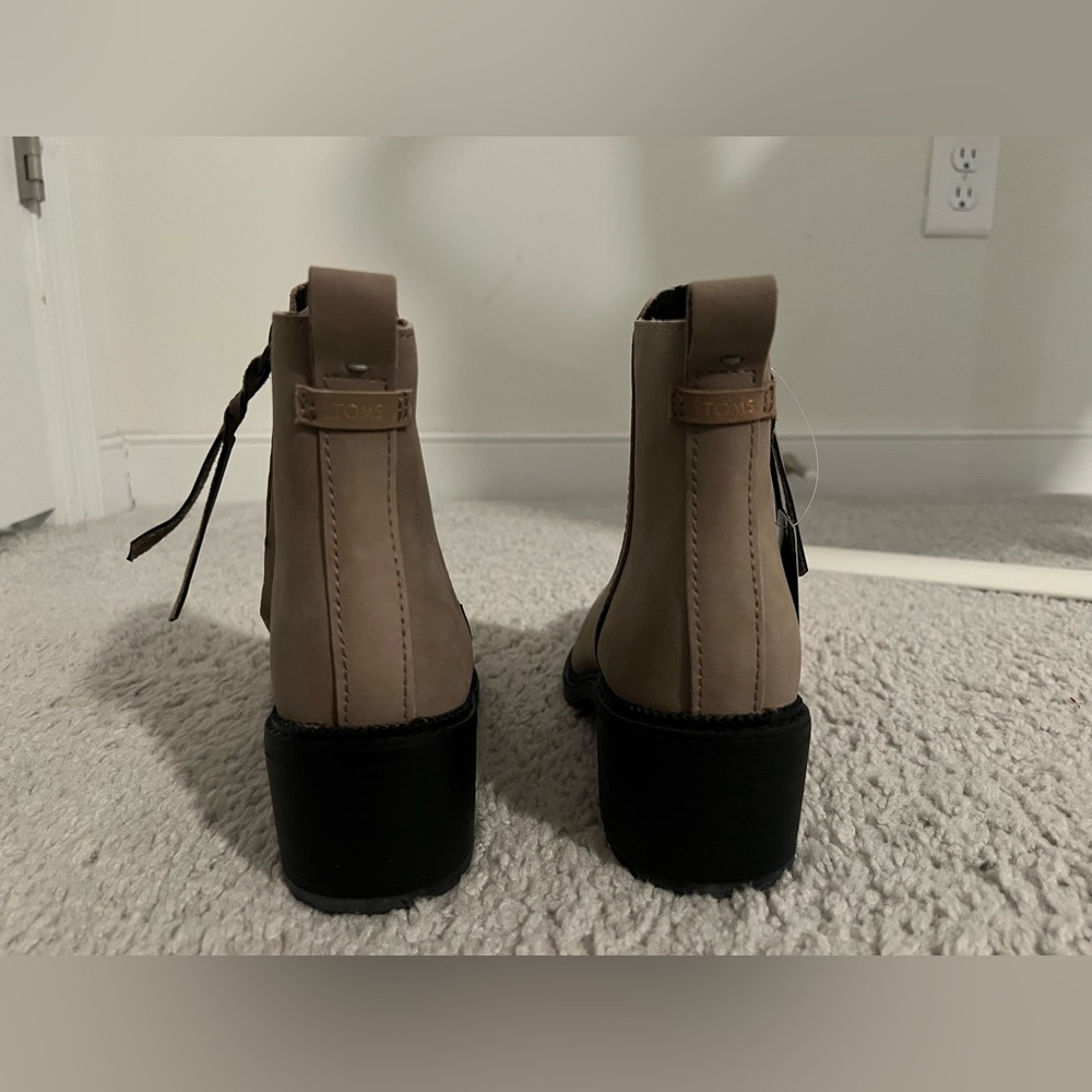 TOMS Marina Taupe Boots size 6.5 - Picture 4 of 7